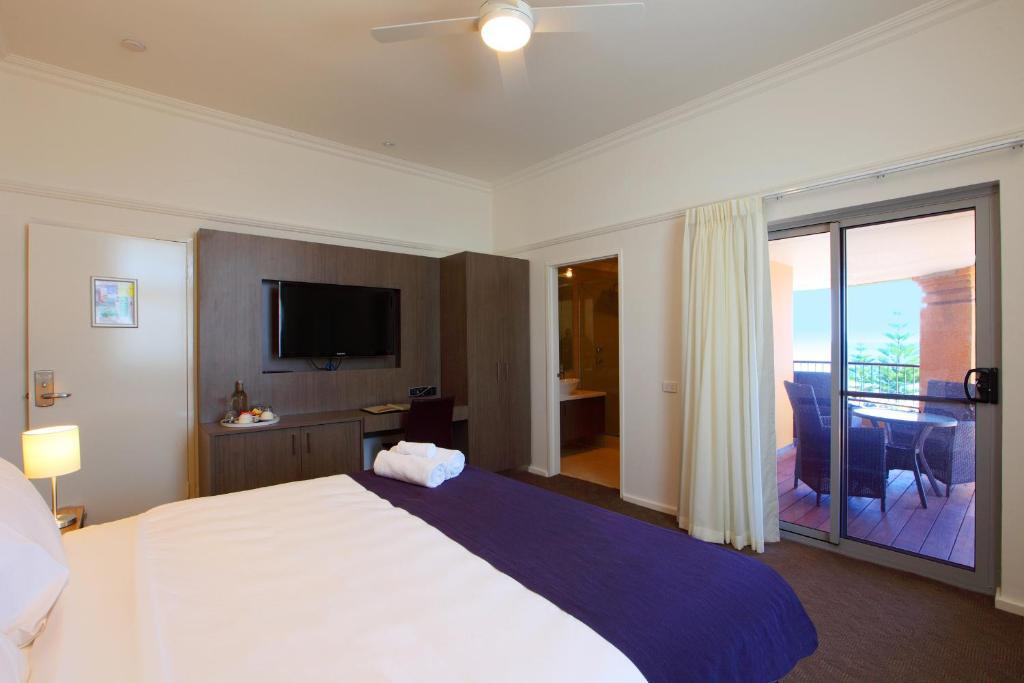 King Suite with Ocean View