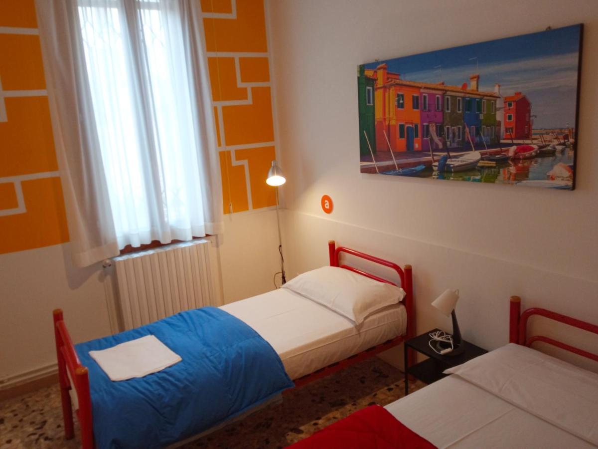 Twin Room with Bathroom