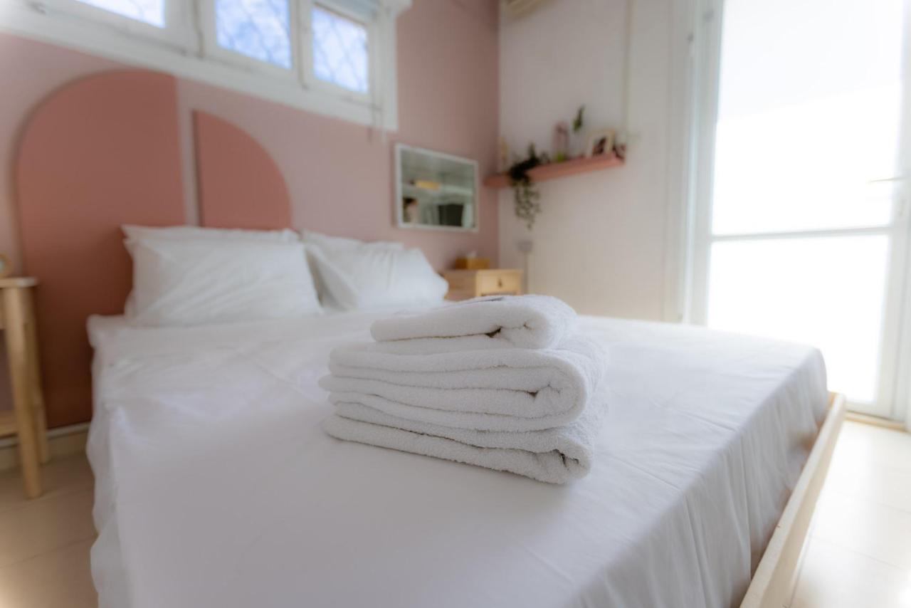 Economy Triple Room with Shared Bathroom