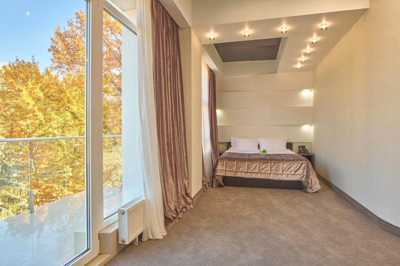 Junior Suite with Balcony