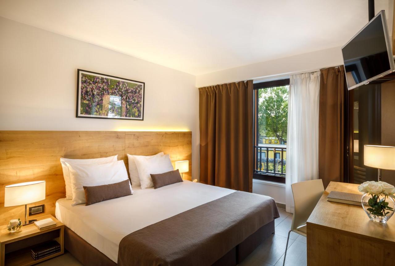 Room for 2