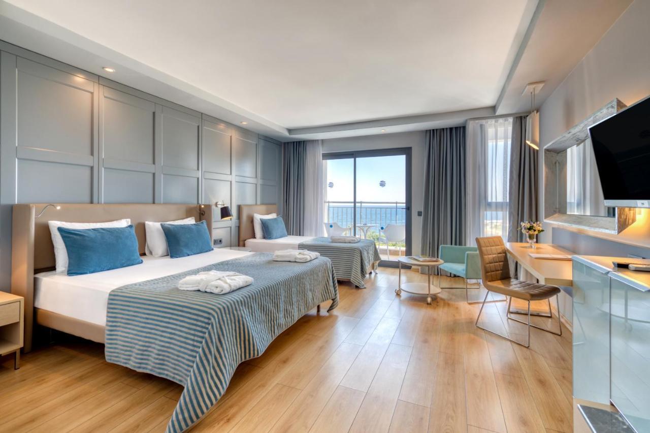 Triple Room with Land View