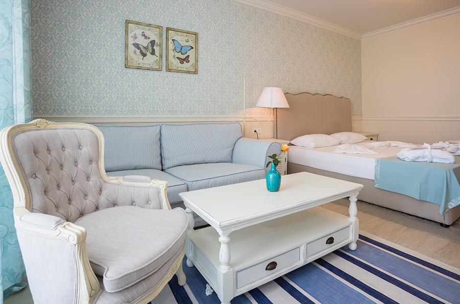 Double or Twin Room (2 Adults + 1 Child)