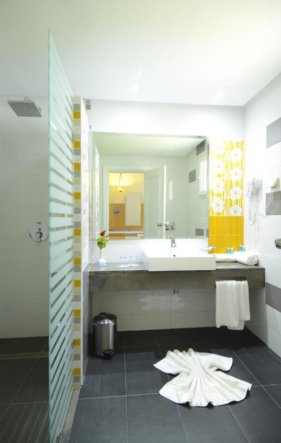 Triple Room with Terrace
