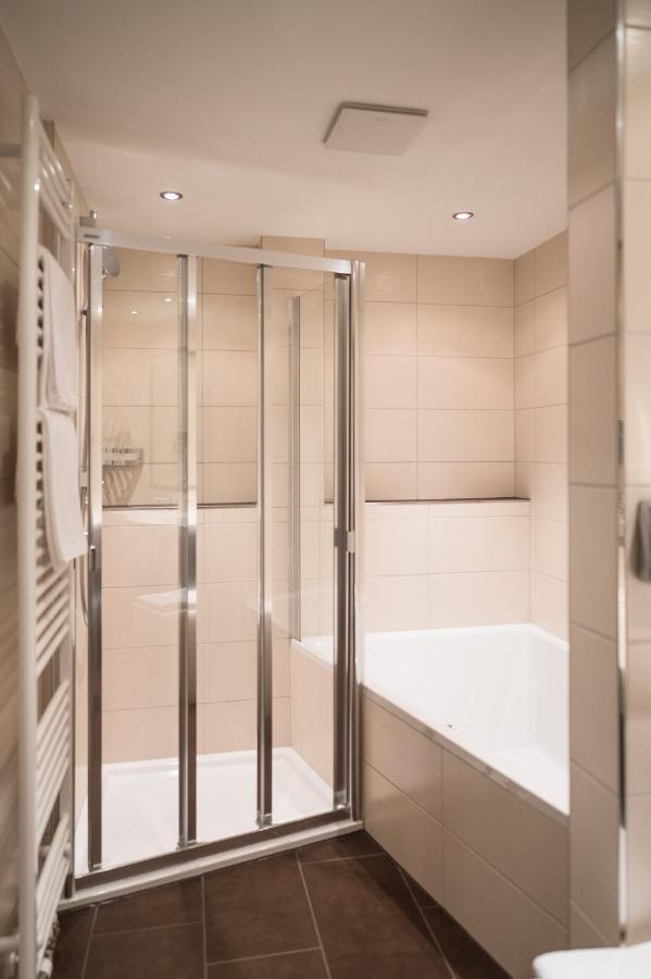 Deluxe Suite with Balcony