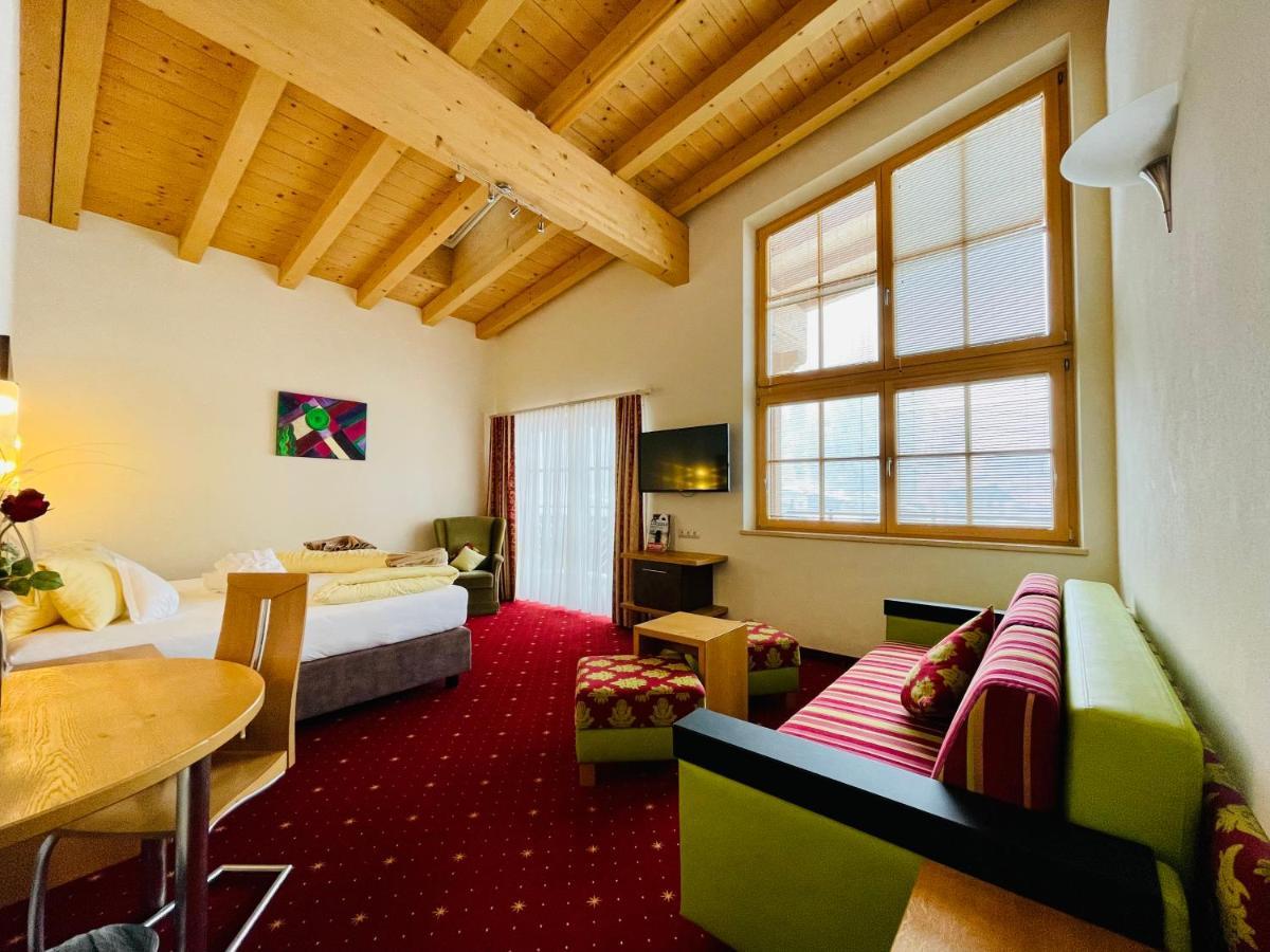 Junior Suite with Mountain View