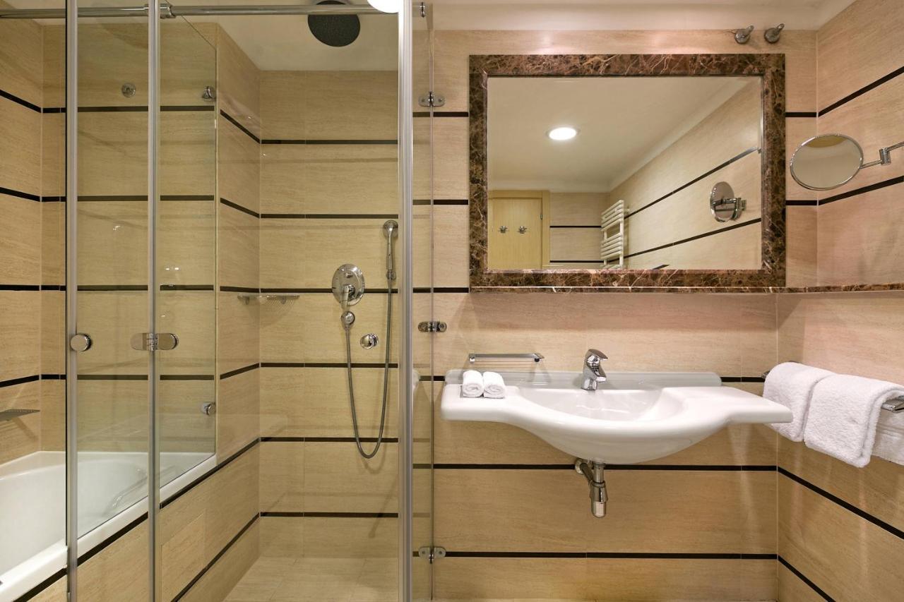 Premium Sea View Room with King bed