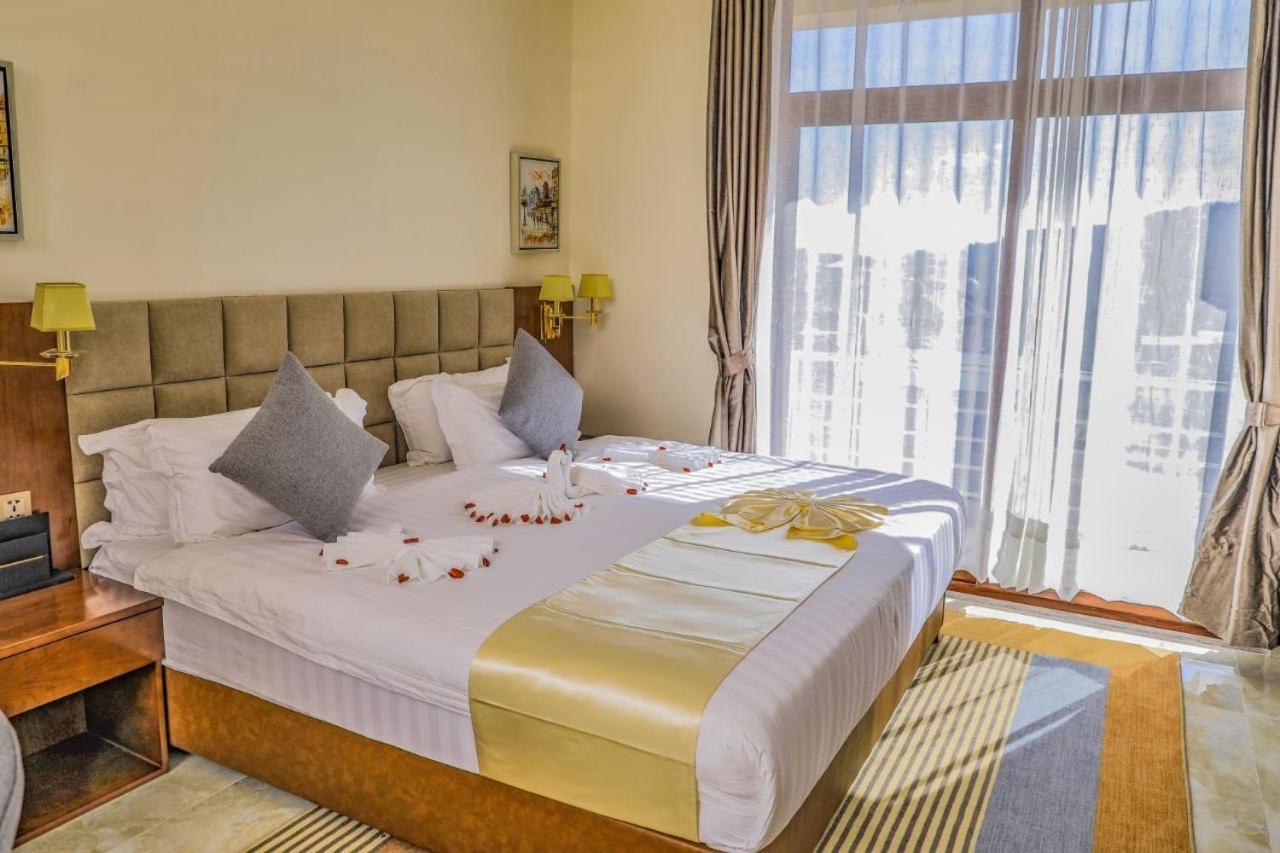 Deluxe Junior Suite