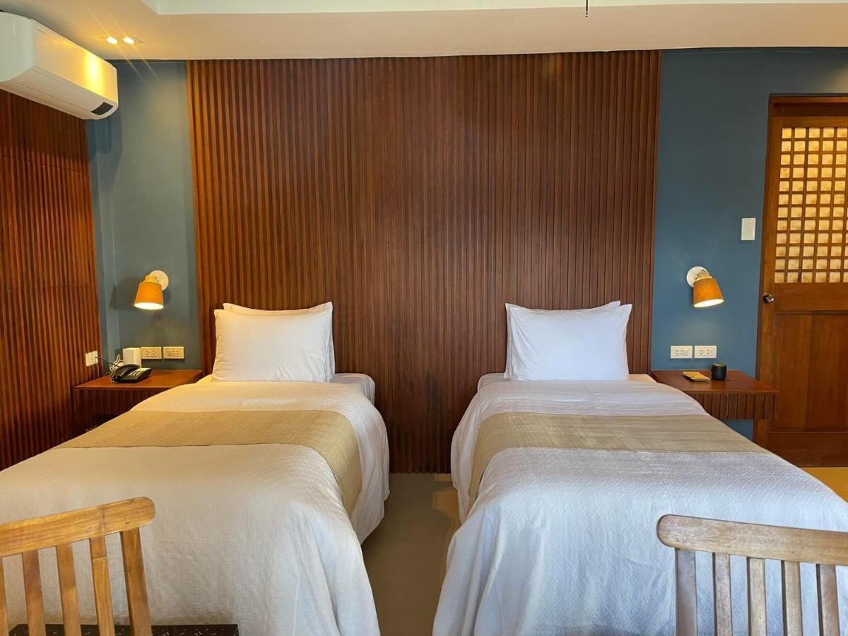 Deluxe Twin Room with Sea View