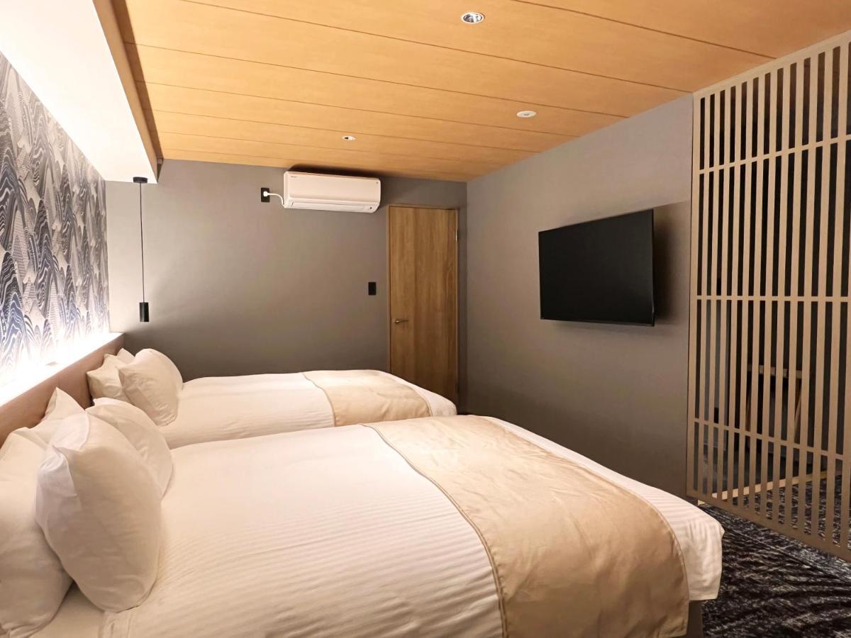Large Twin Room