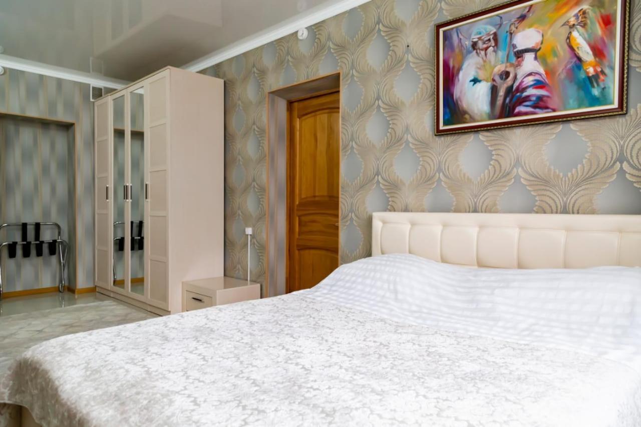 One-Bedroom Suite