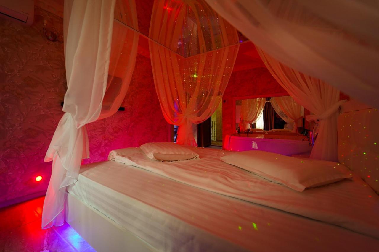 Room 3