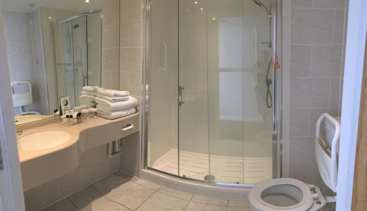 Standard King Room - Disability Access