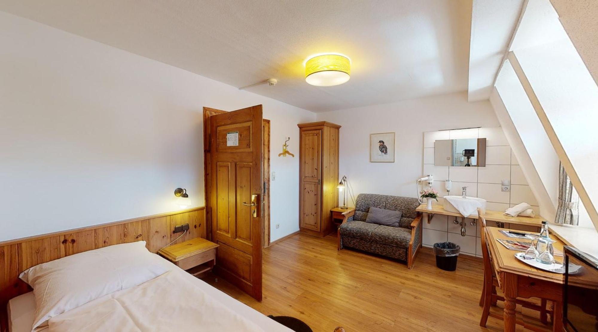 Standard Single Room