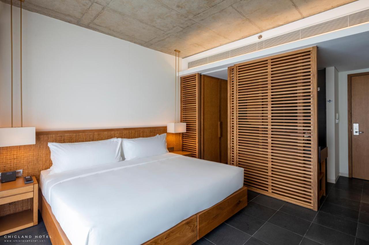 Deluxe Double with Partial Sea View