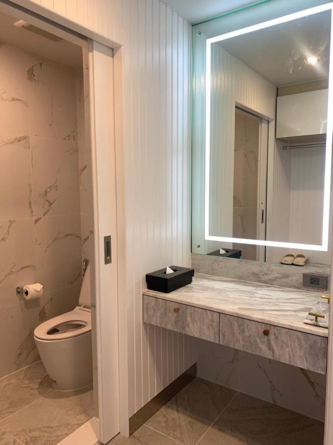 Deluxe Double Room with Balcony - Tower Dee