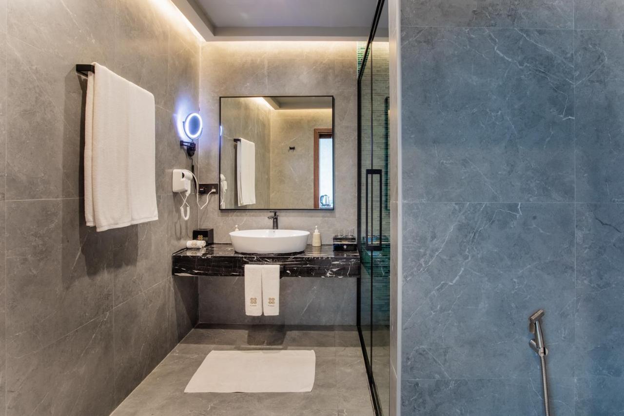 Superior Double or Twin Room with Sea View