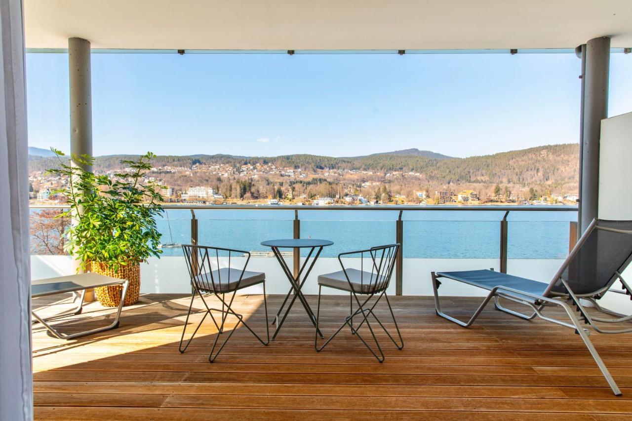 Superior Double or Twin Room with Lake View and Balcony