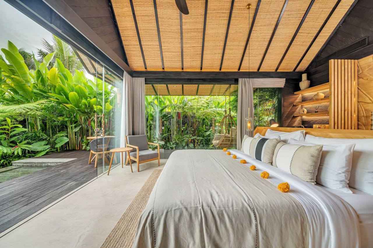Premium Jabu with Plunge Pool, Daily Floating Breakfast and Afternoon Tea