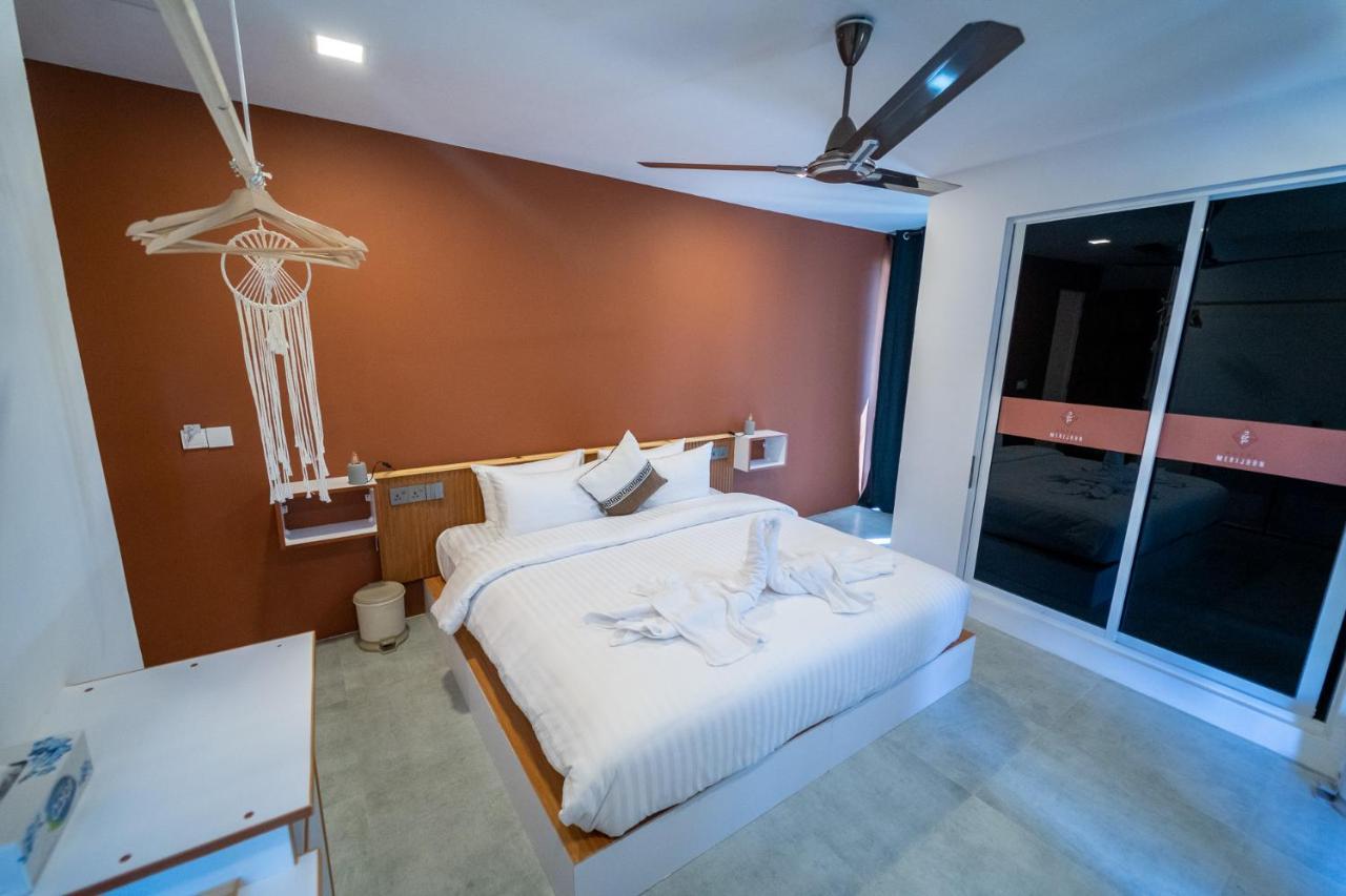 Deluxe Double or Twin Room with Sea View