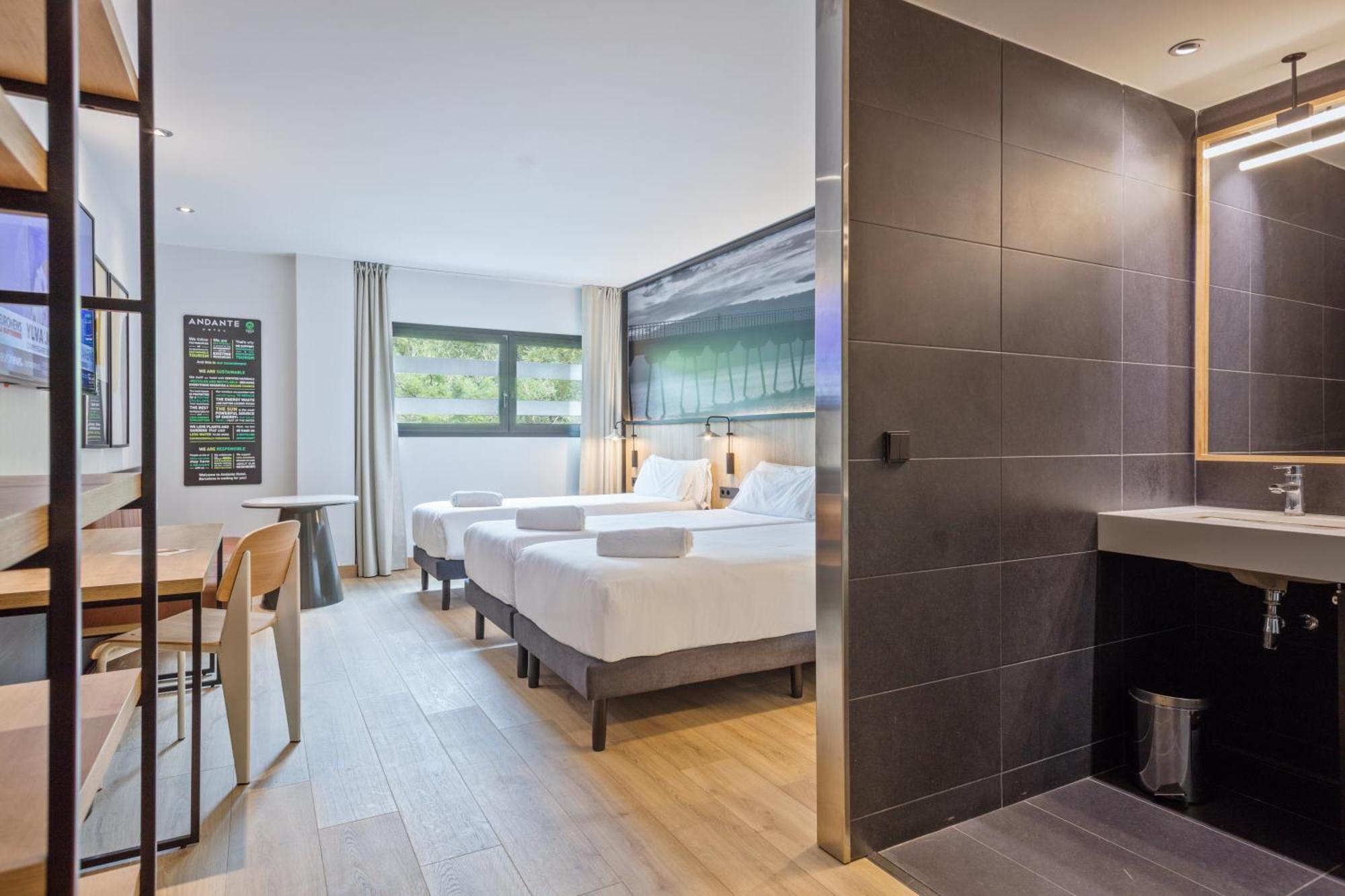 Triple Room