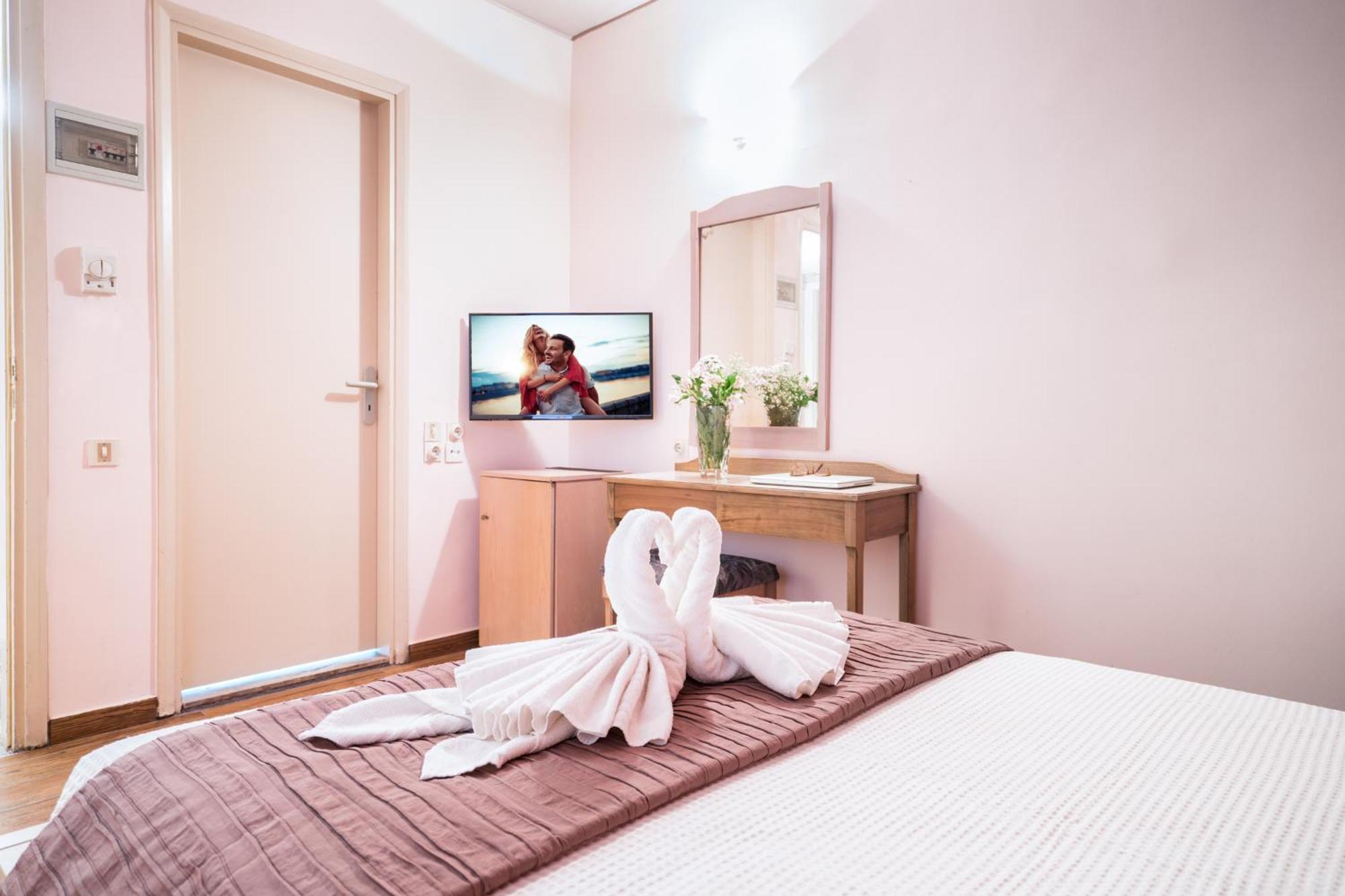 Double or Twin Room - No Balcony