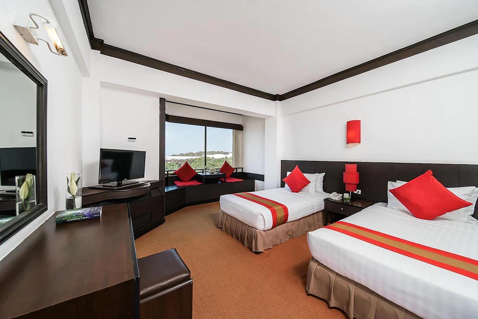 Twin Room with Sea View