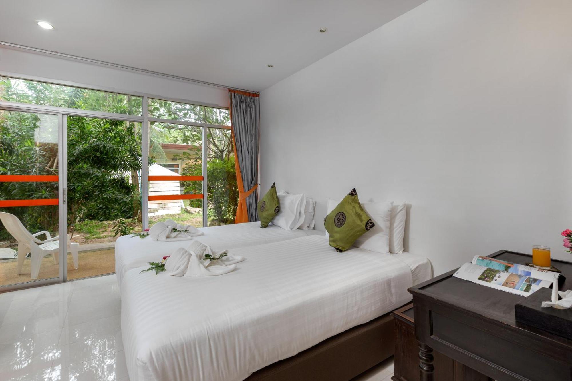 One-Bedroom Suite Garden View