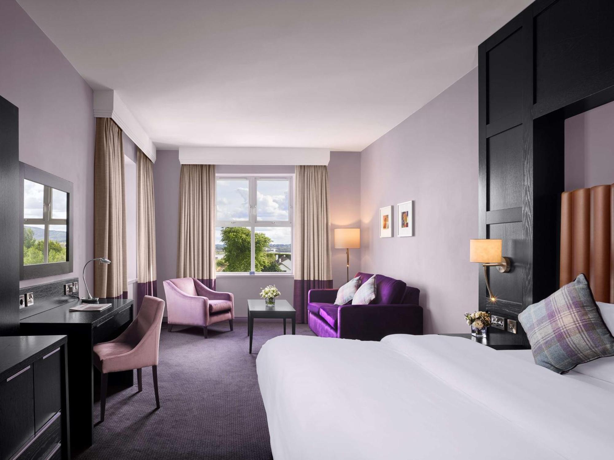 Standard Room with Mountain View