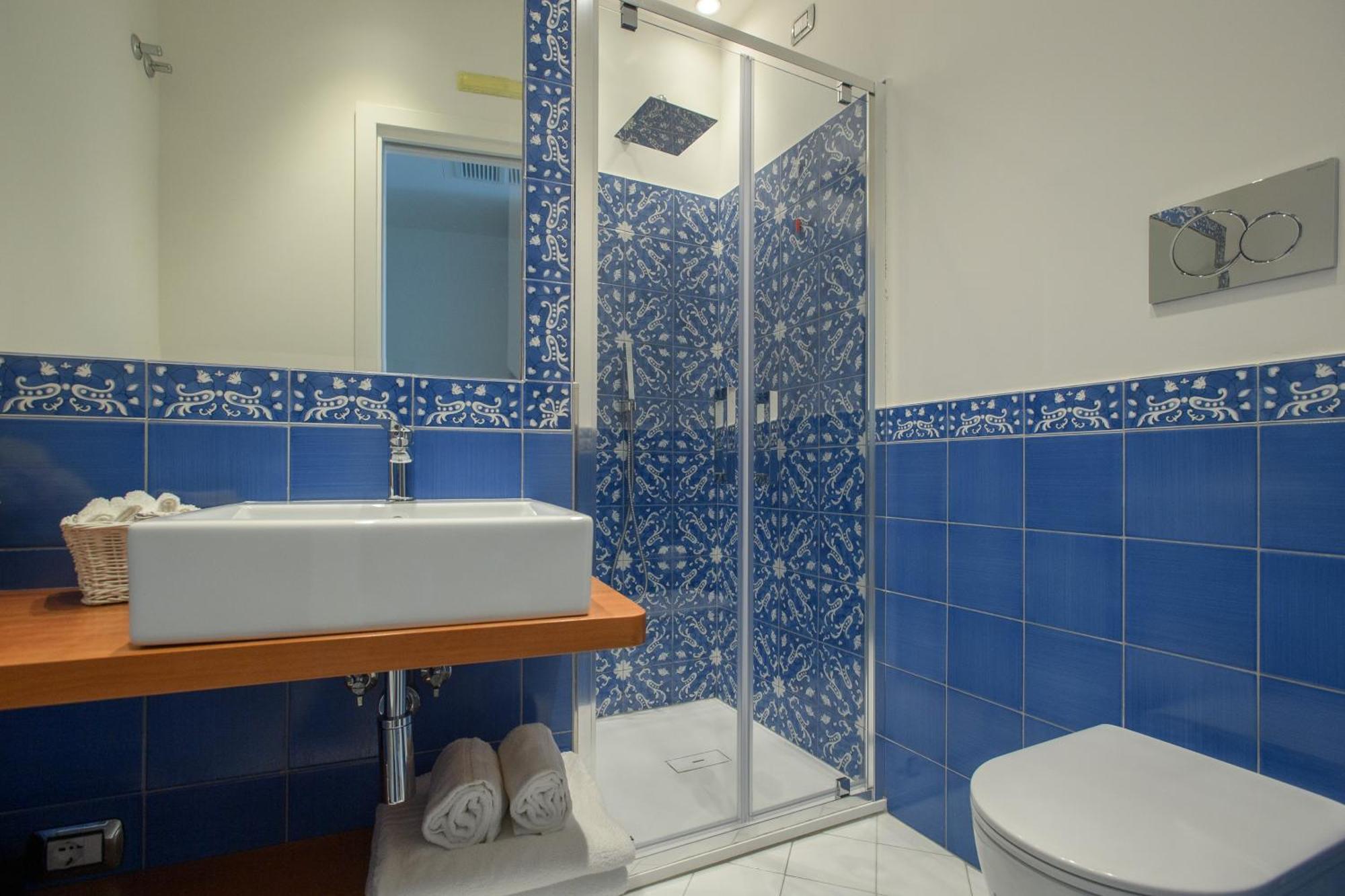 Superior Double Room with Private Balcony and Sea View