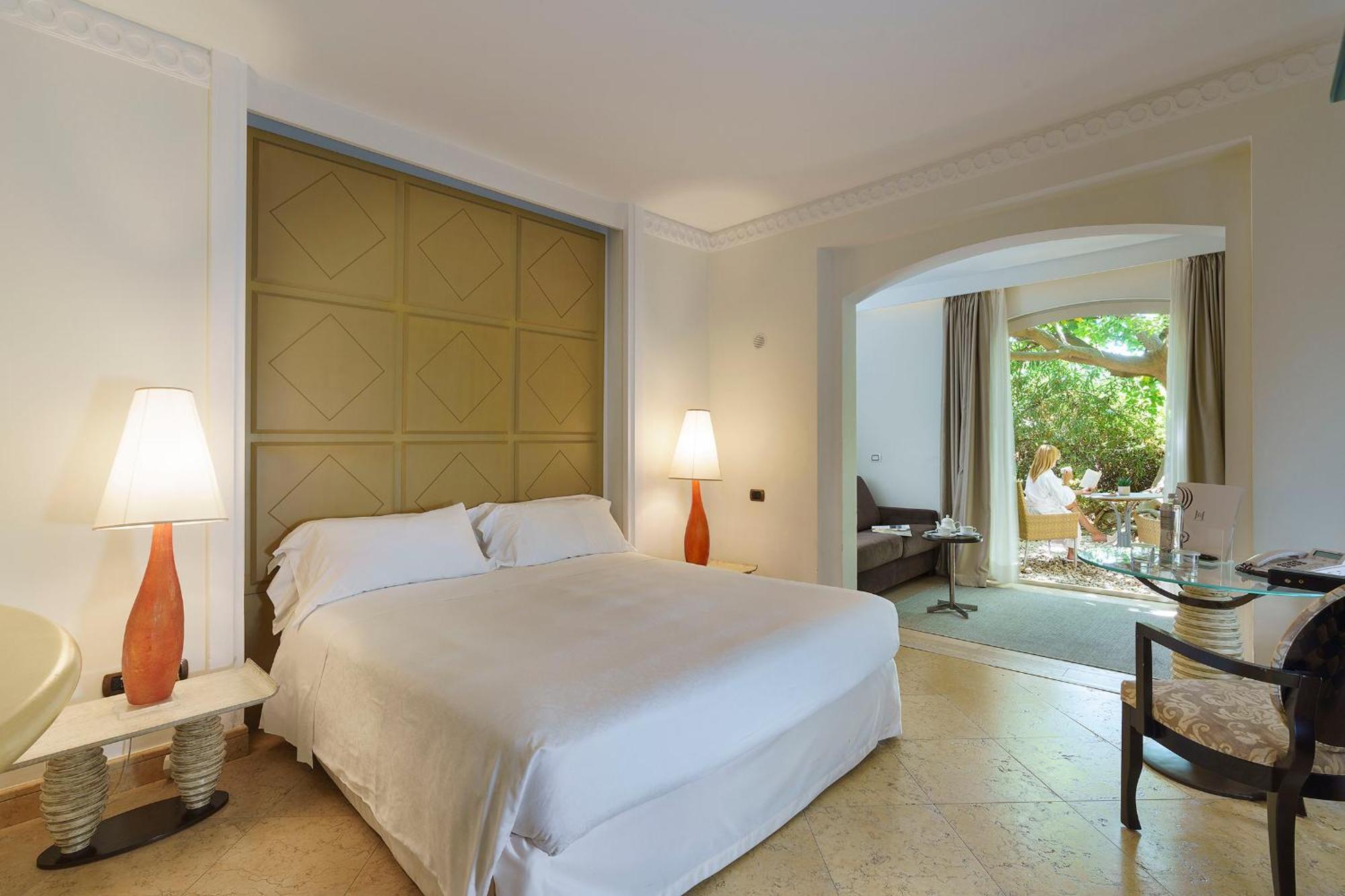 Deluxe Double or Twin Room with Terrace