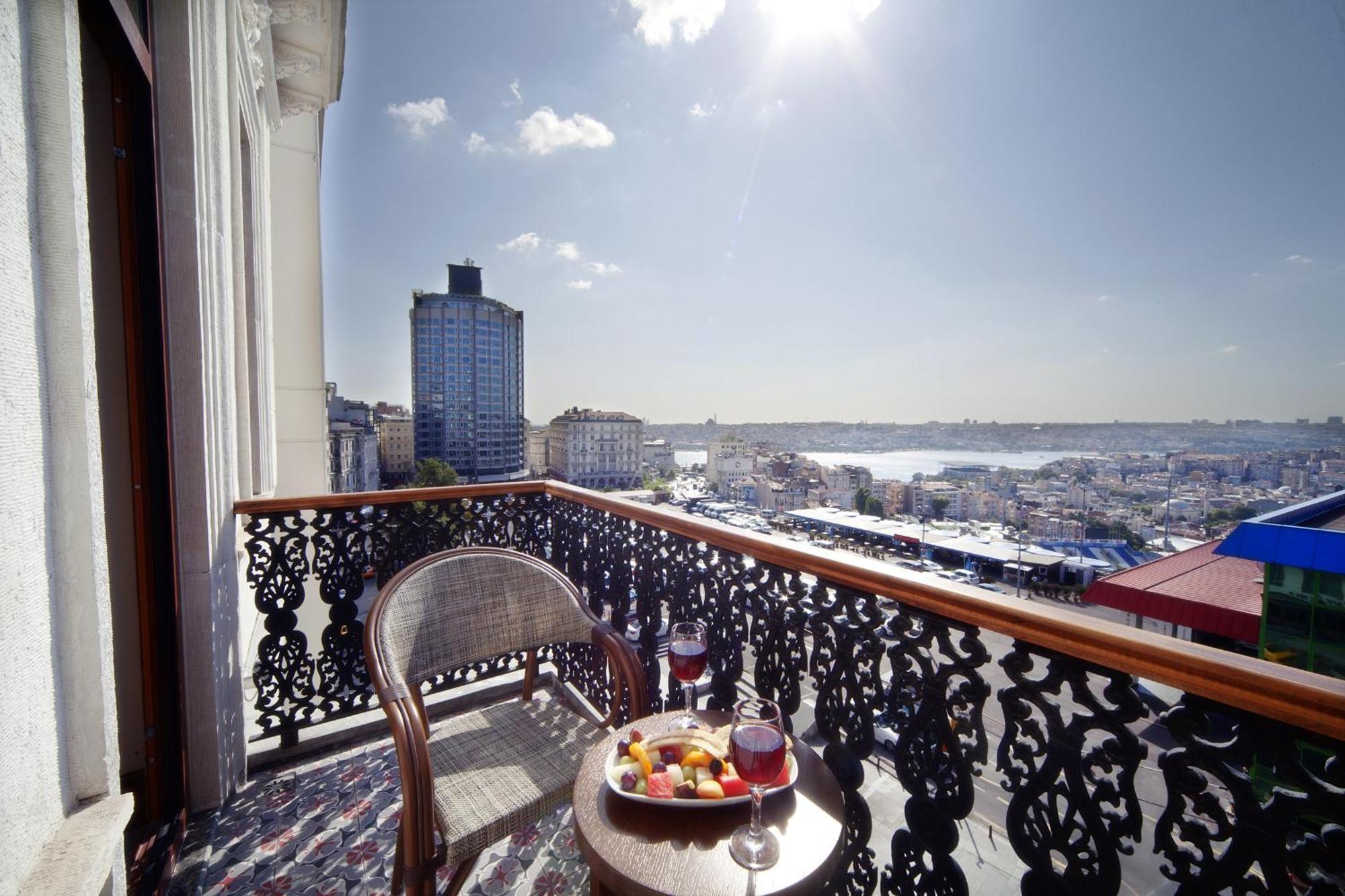 Family Suite with Balcony