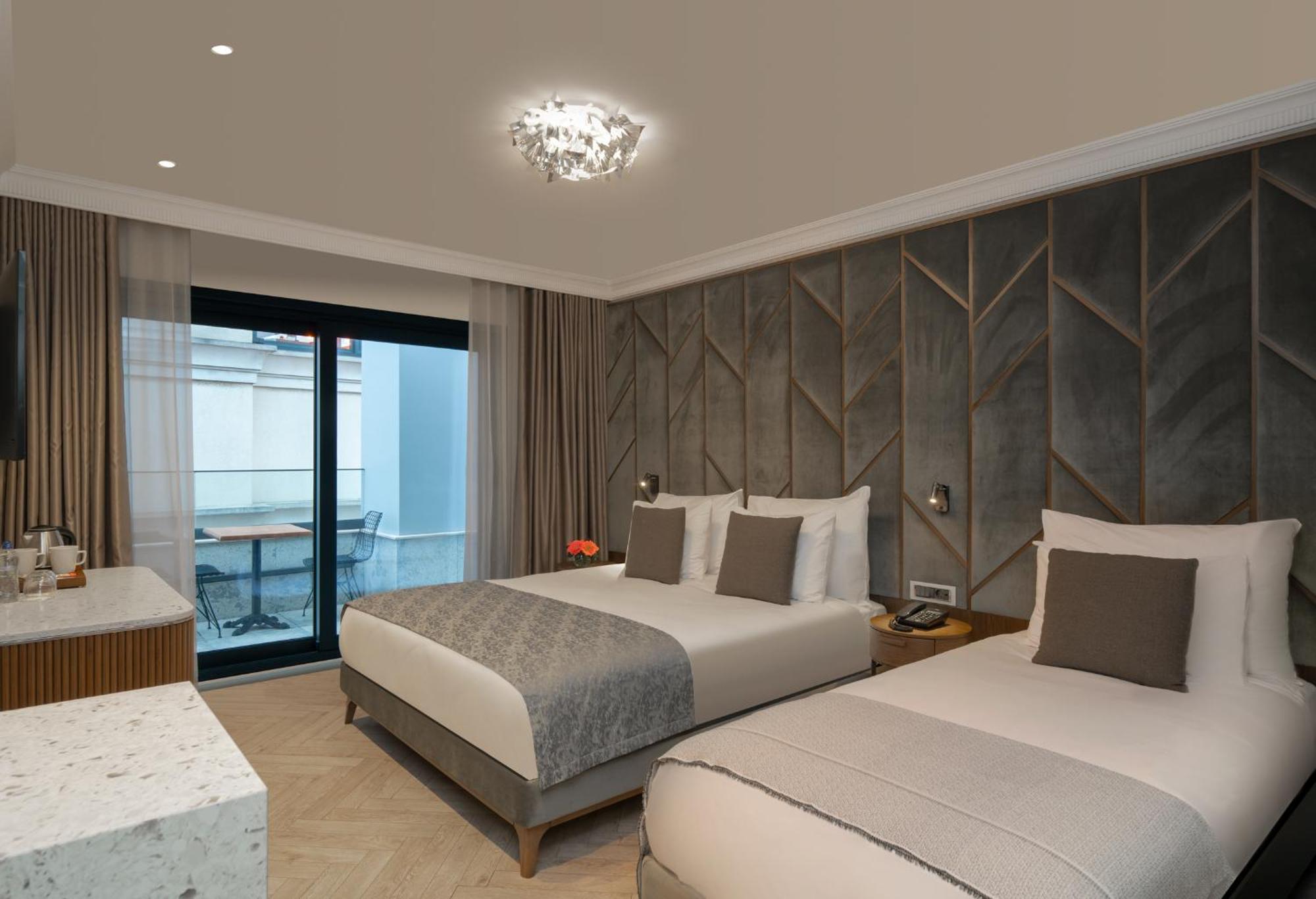 Triple Room with Balcony