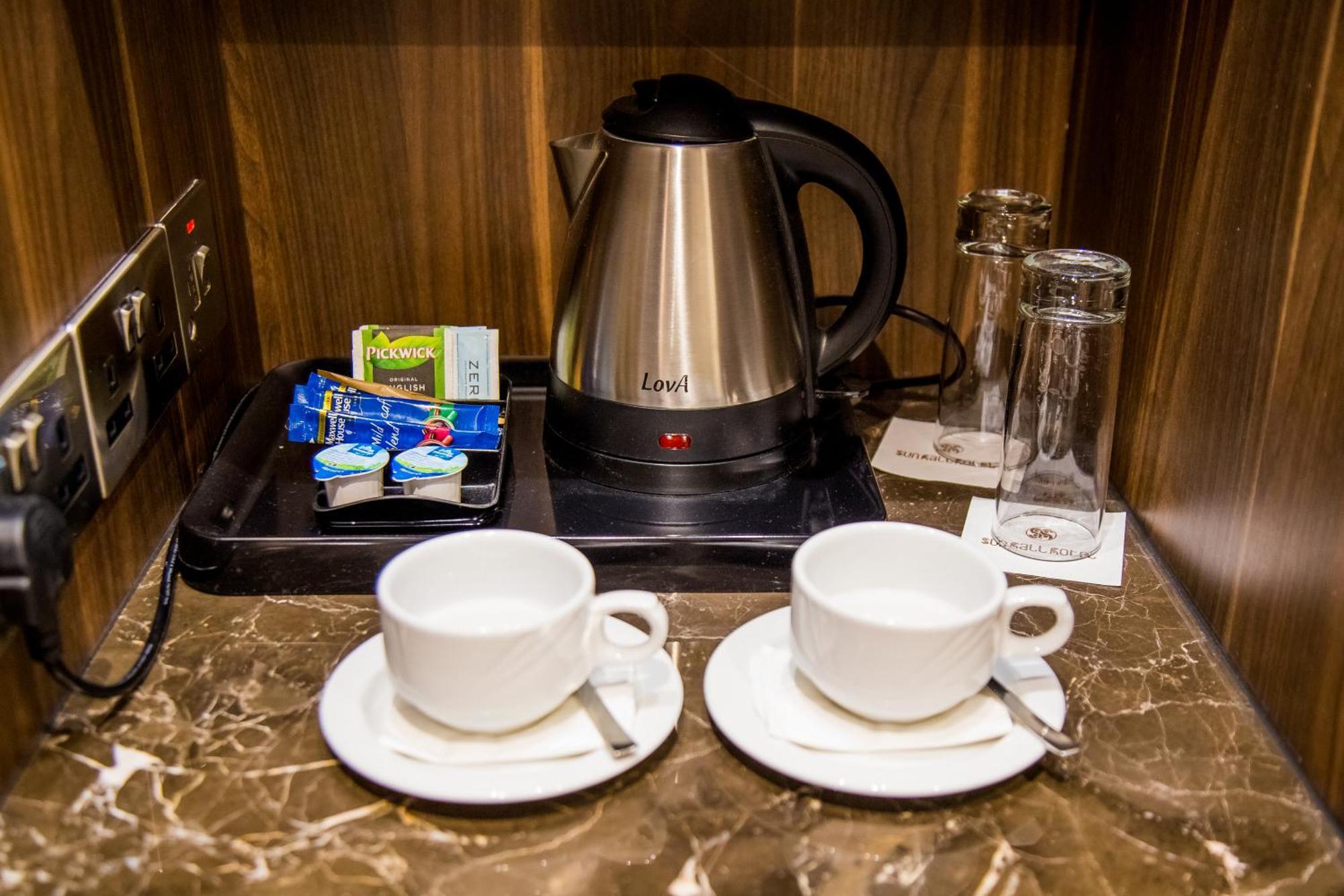 Two Connecting Twin Sea View Rooms (2 Adults + 2 Children)