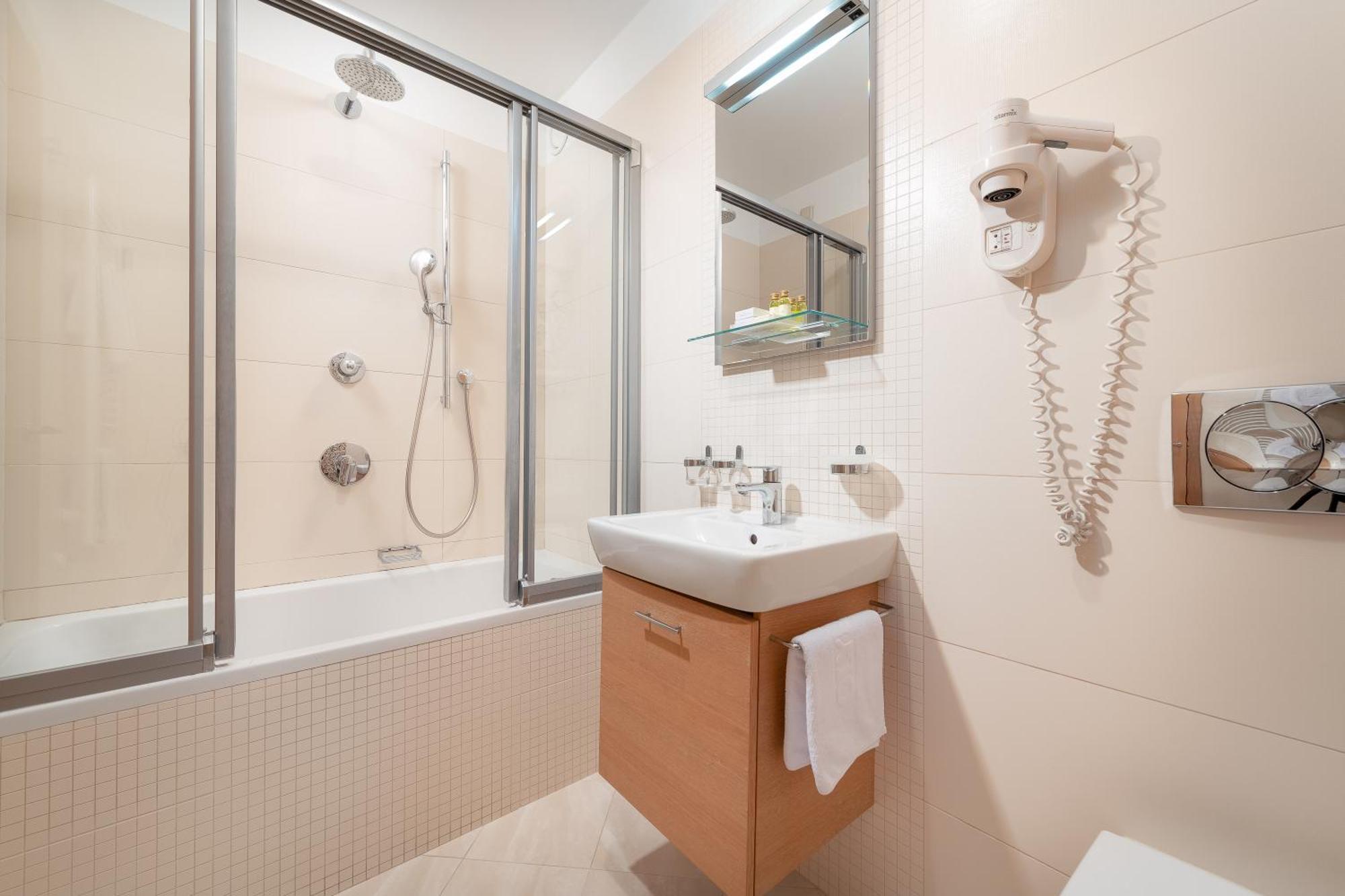 Family Suite with Sea View