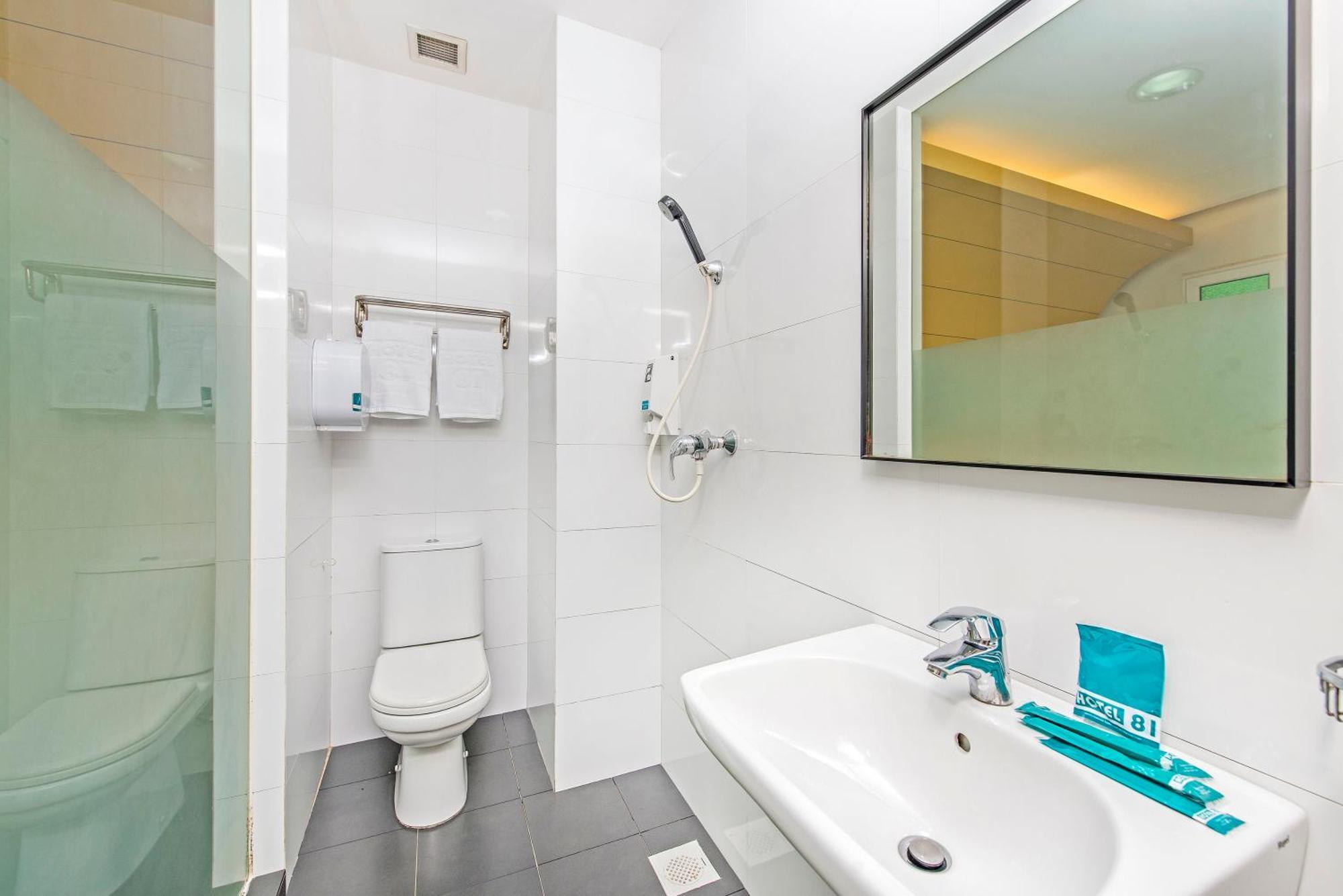 Standard Double Room – No Window