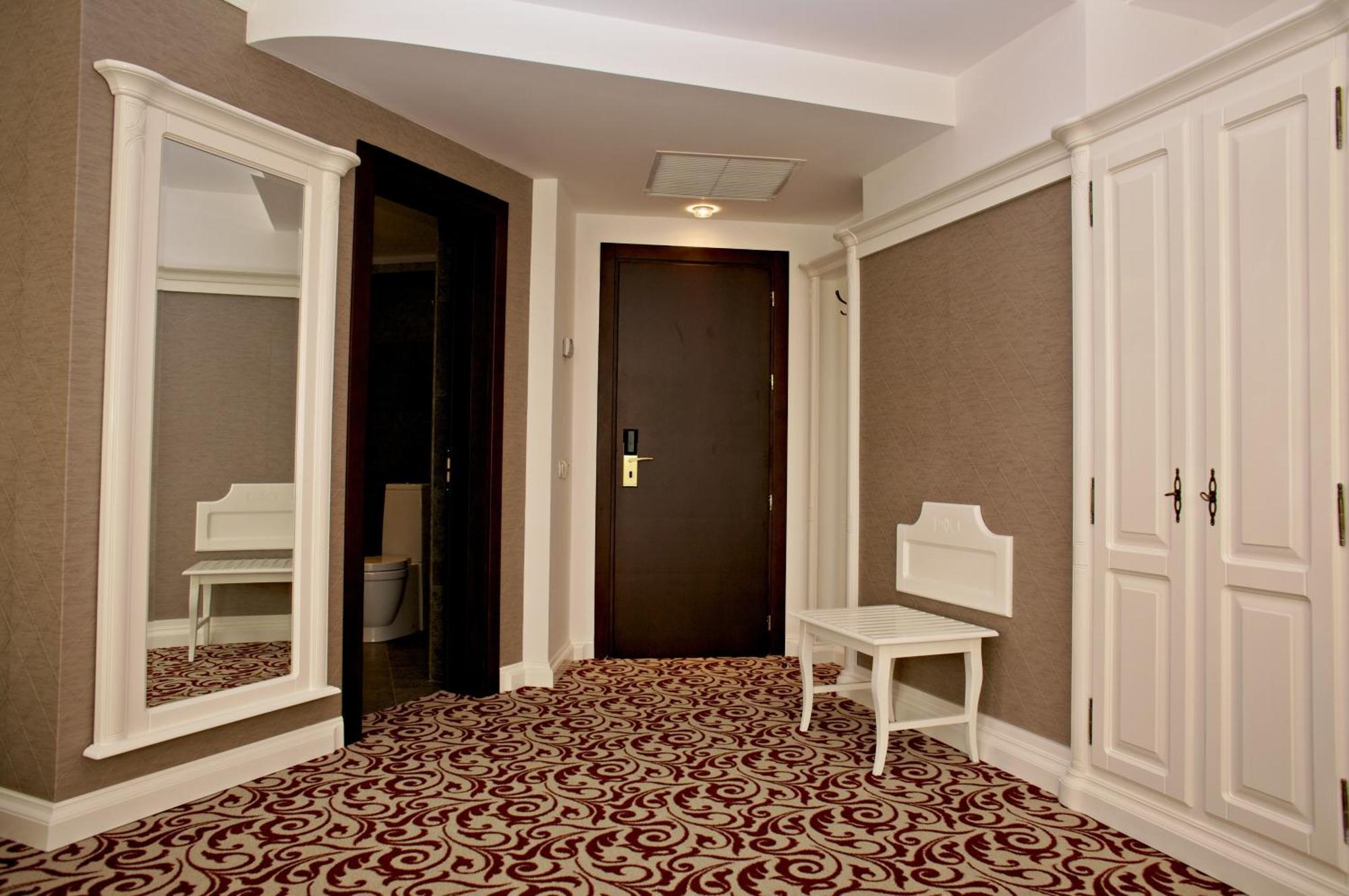 Premiere Suite