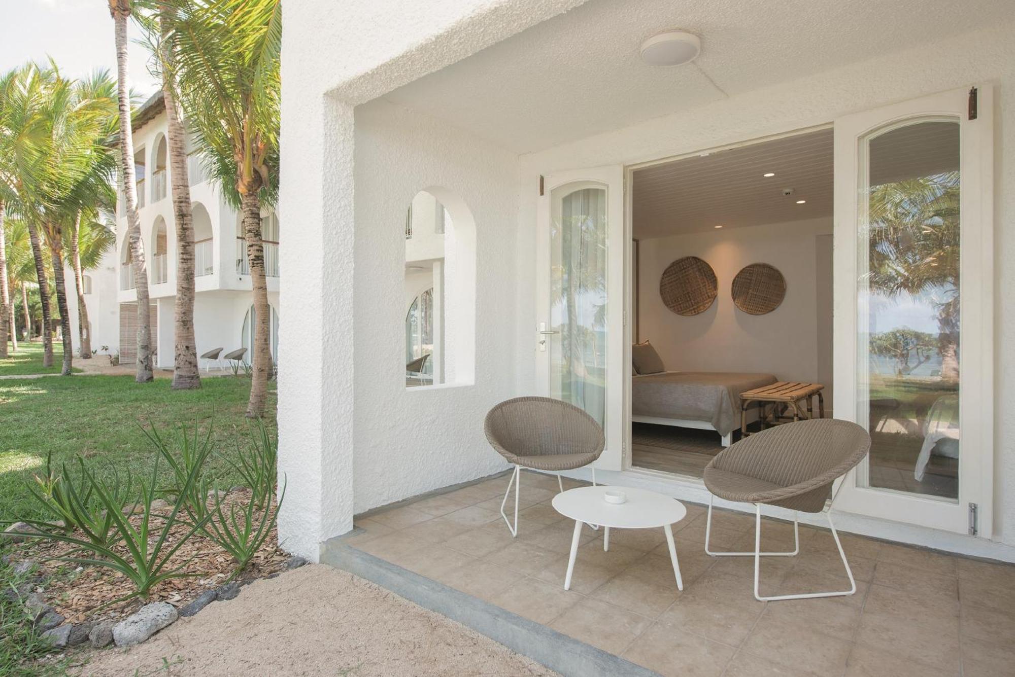 Superior Room with Sea View – Honeymooners Only