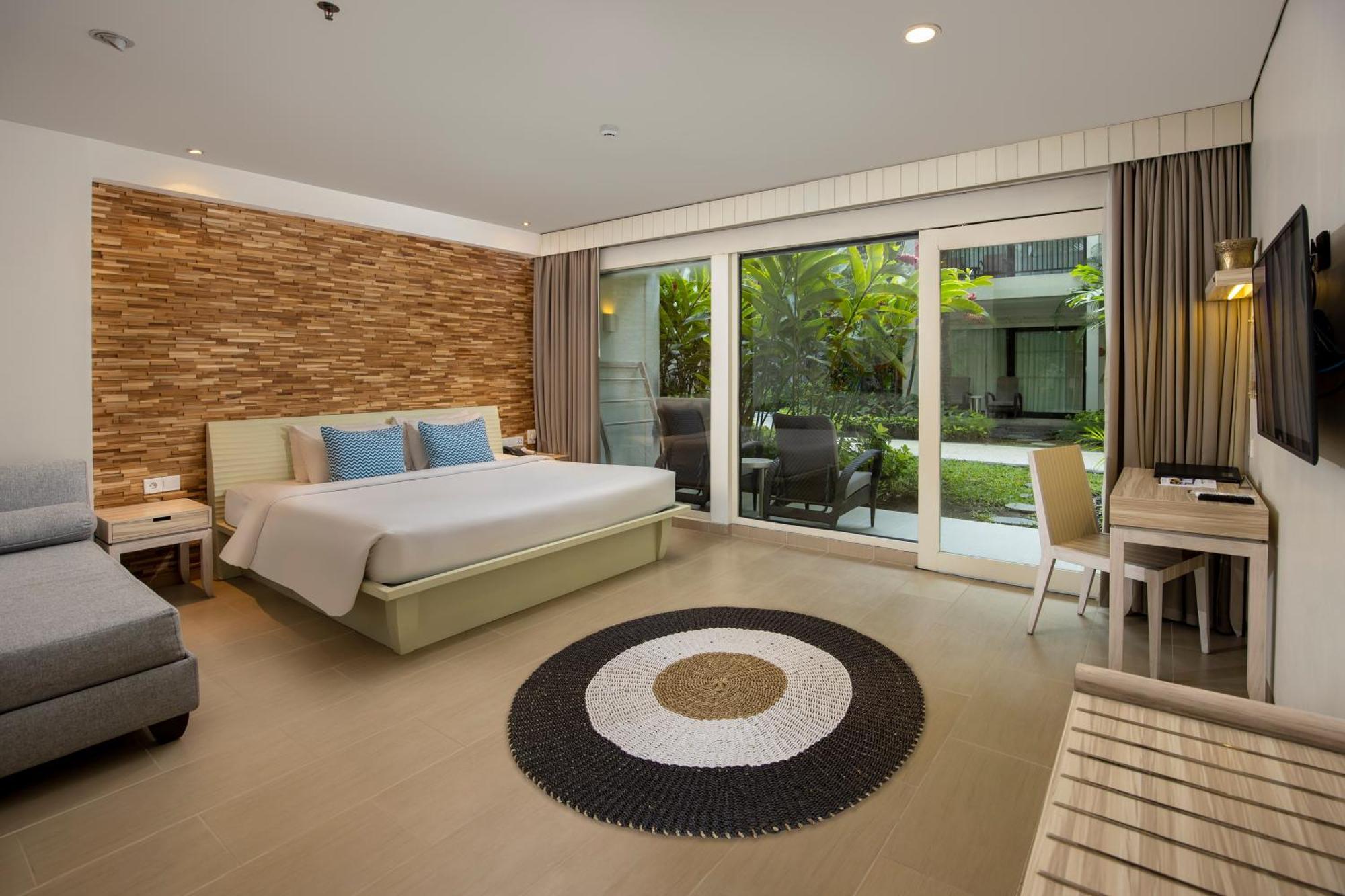 Deluxe Garden Terrace