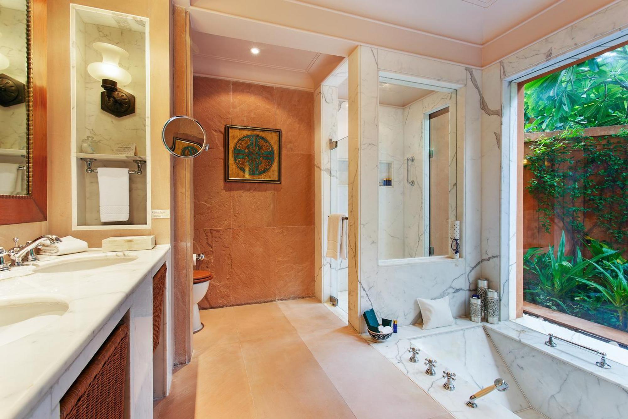 Luxury Villa with Private Pool And Two Way Airport Transfers