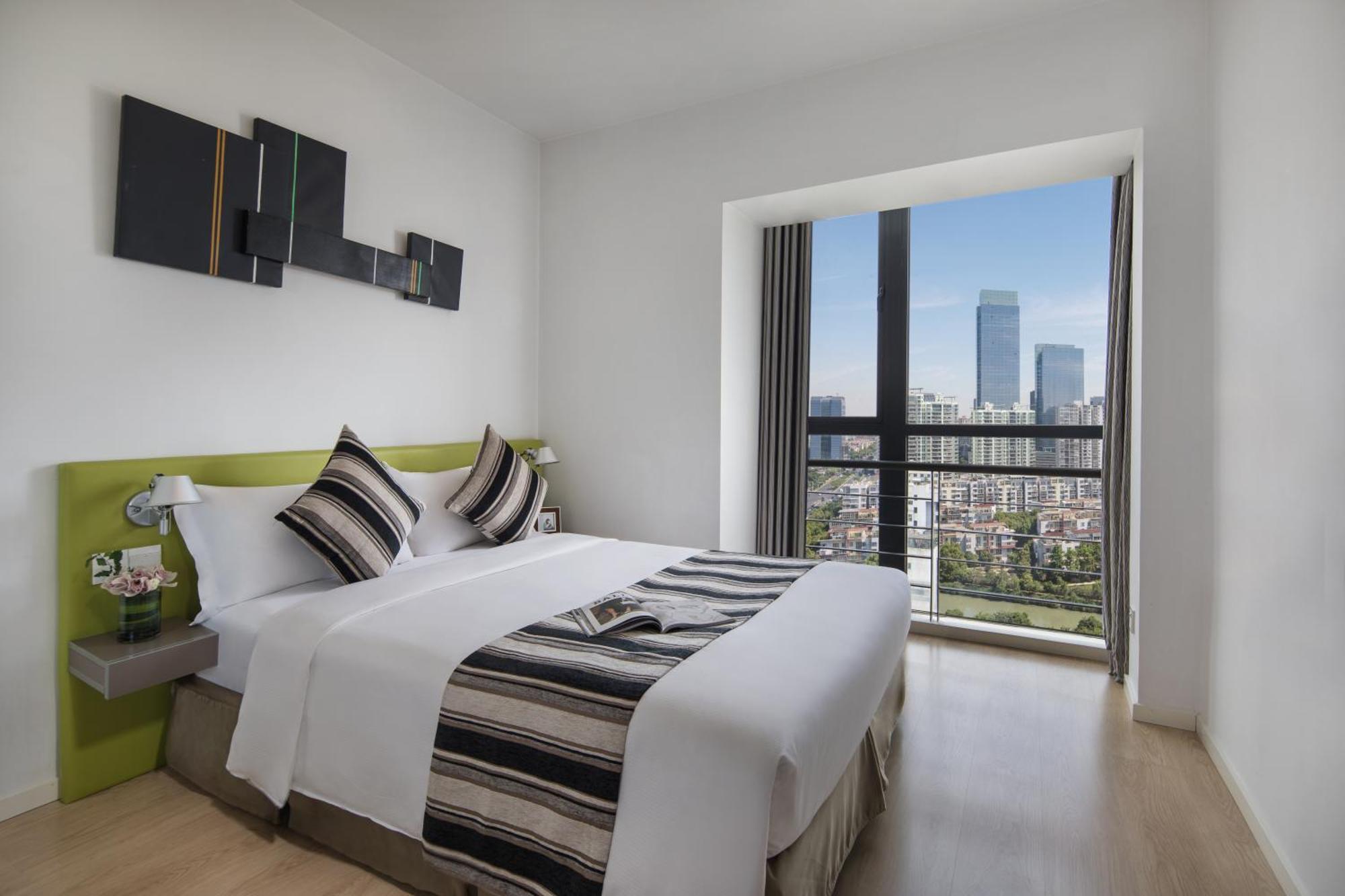 One-Bedroom Deluxe Apartment