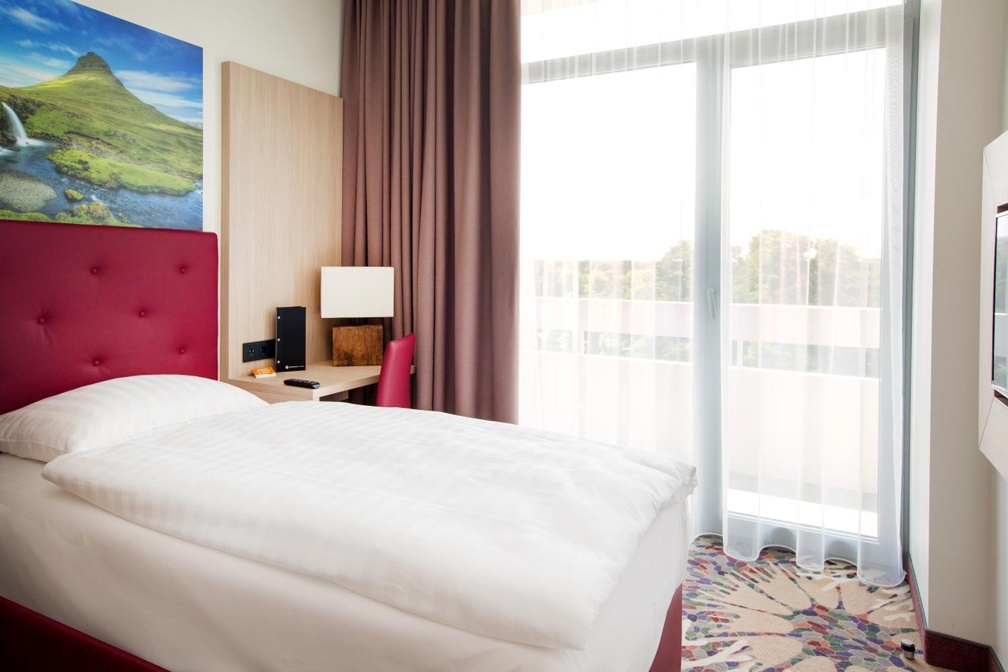 Standard Single Room with Spa Access