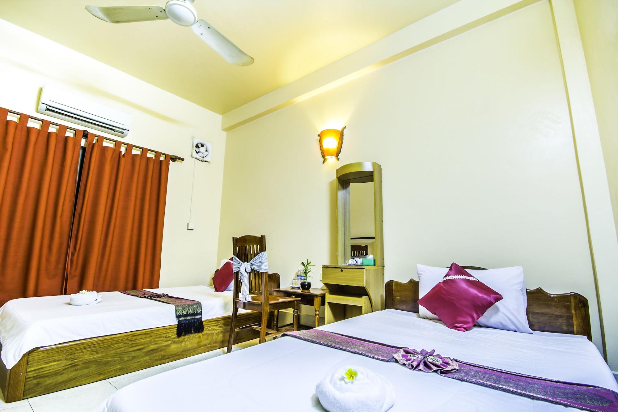 Twin Room with Fan