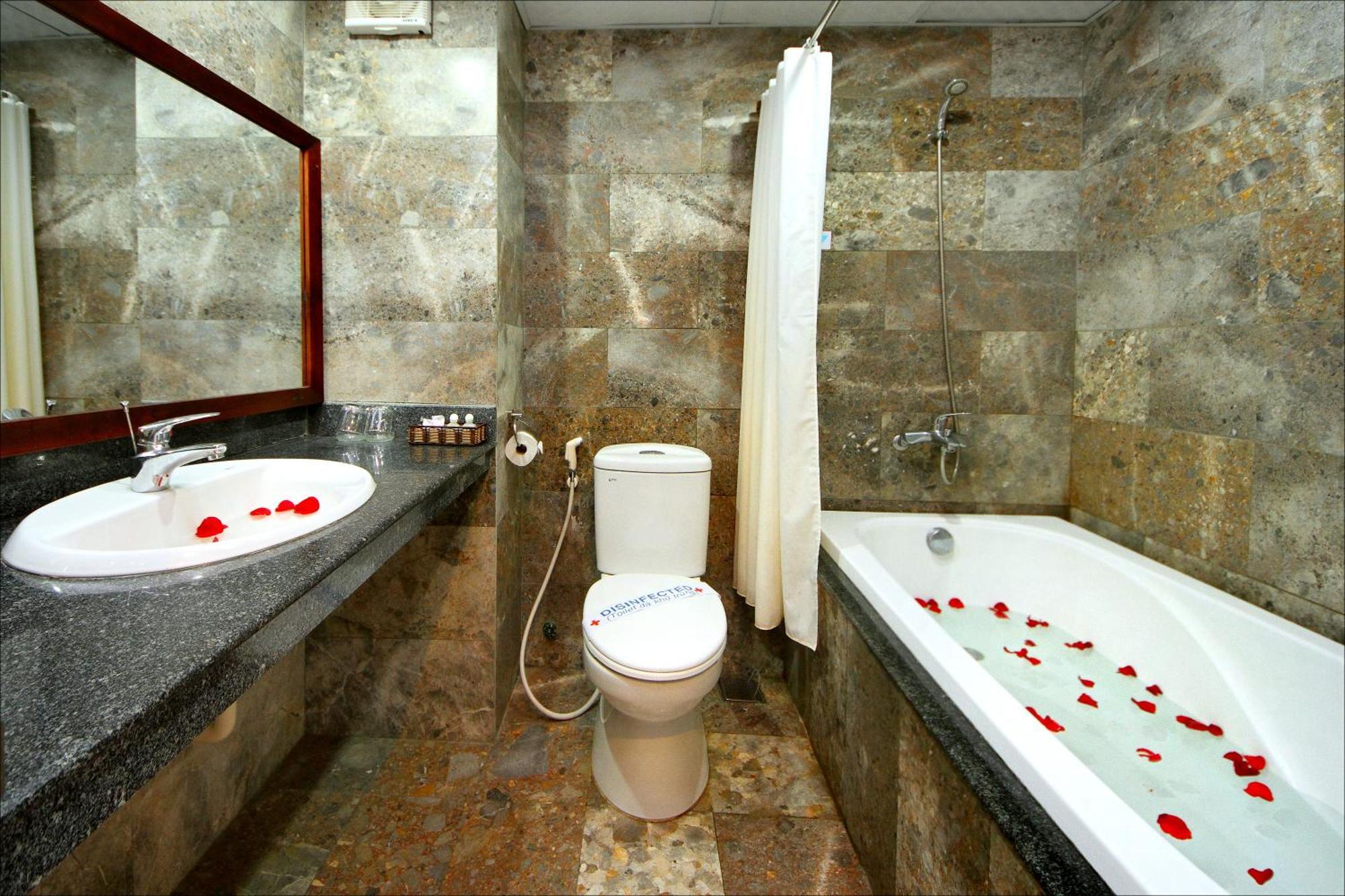 Deluxe Double or Twin Room with Balcony