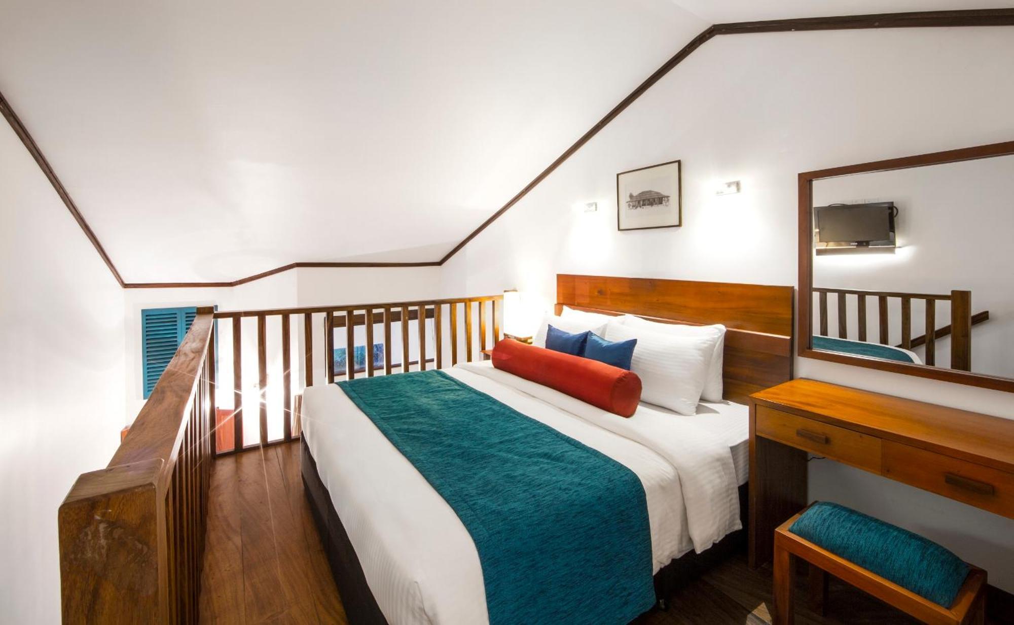 Duplex Quadruple Room