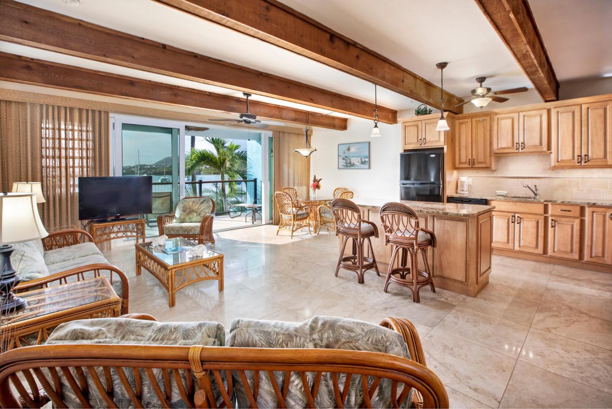 Beachfront One-Bedroom King Suite
