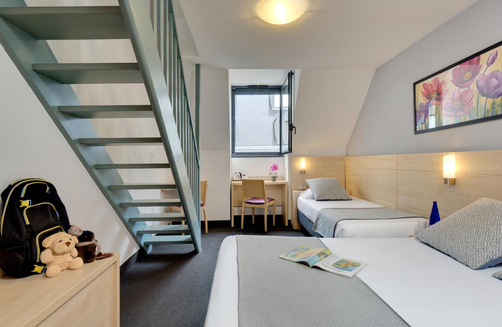 Duplex Room