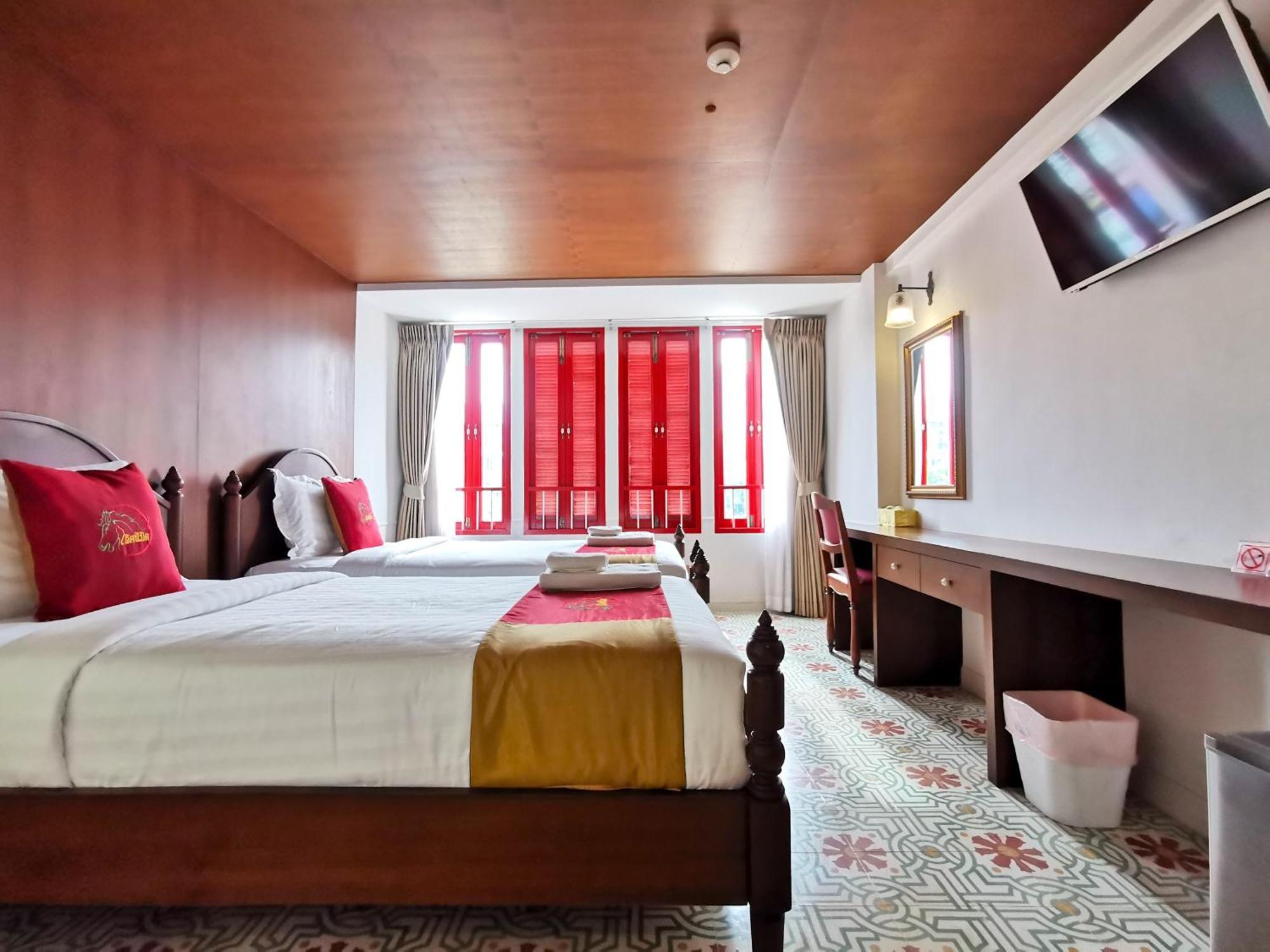 Superior Twin Room