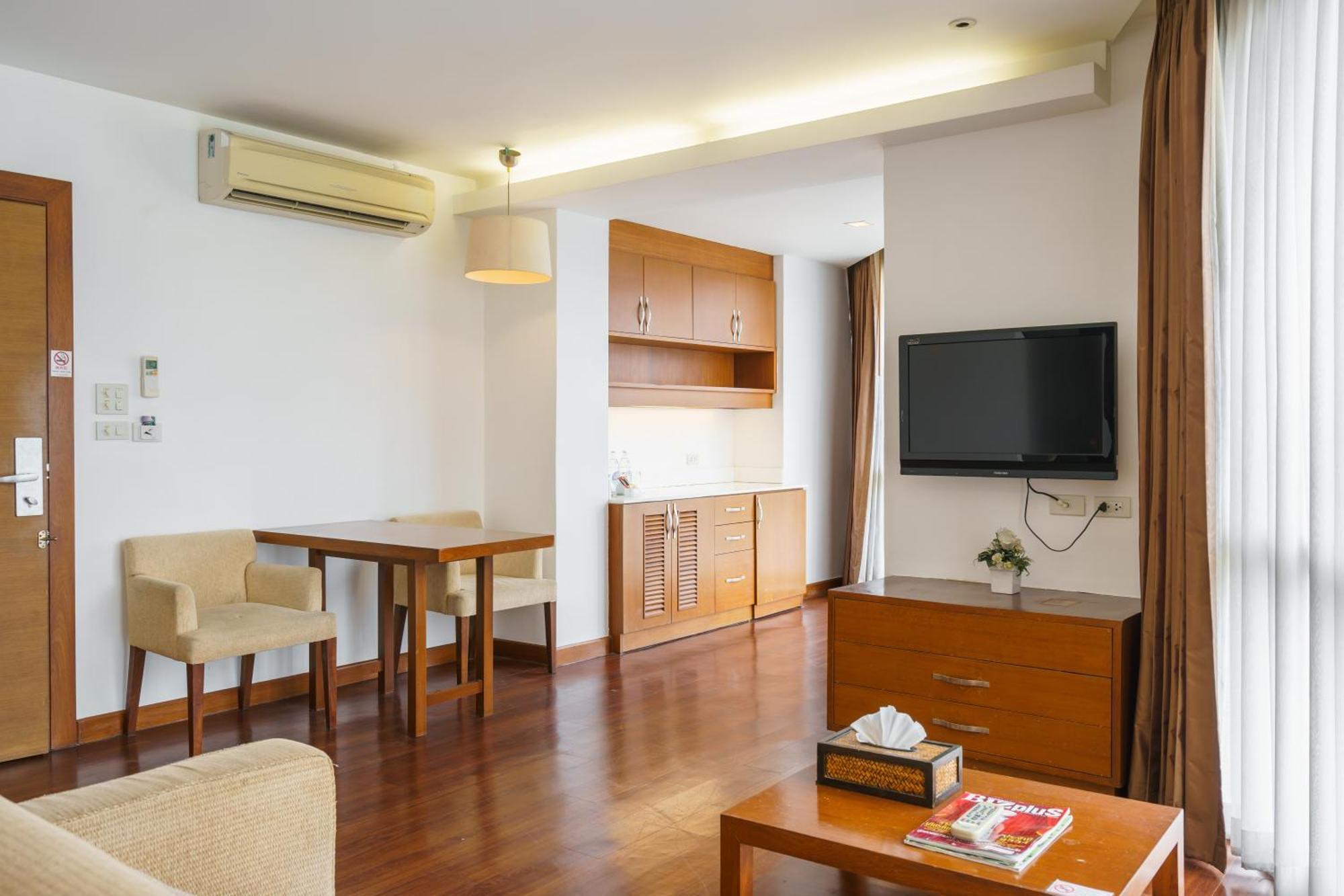 Executive Suite