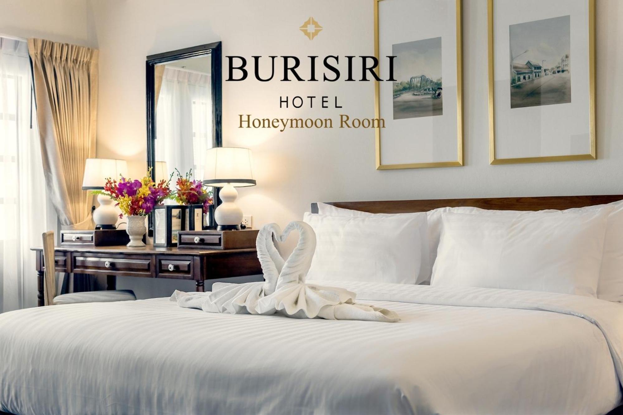 Honeymoon Suite